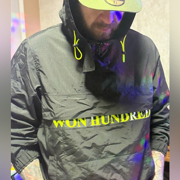 Won Hundred pullover kangaroo hooded windbreaker - Picture 3 of 5